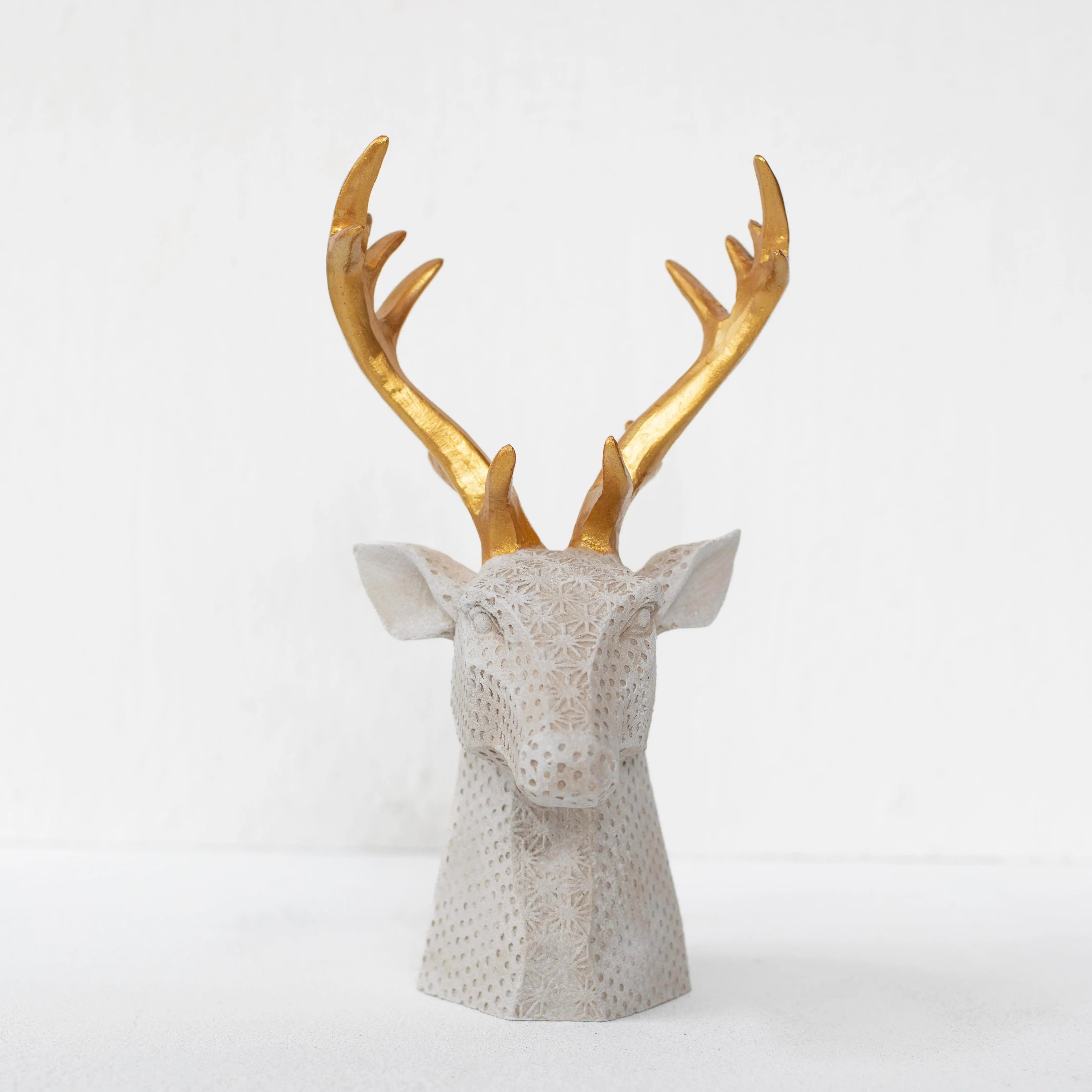 Eira Gilded Antler Textured Stag Sculpture Dea'rt İstanbul