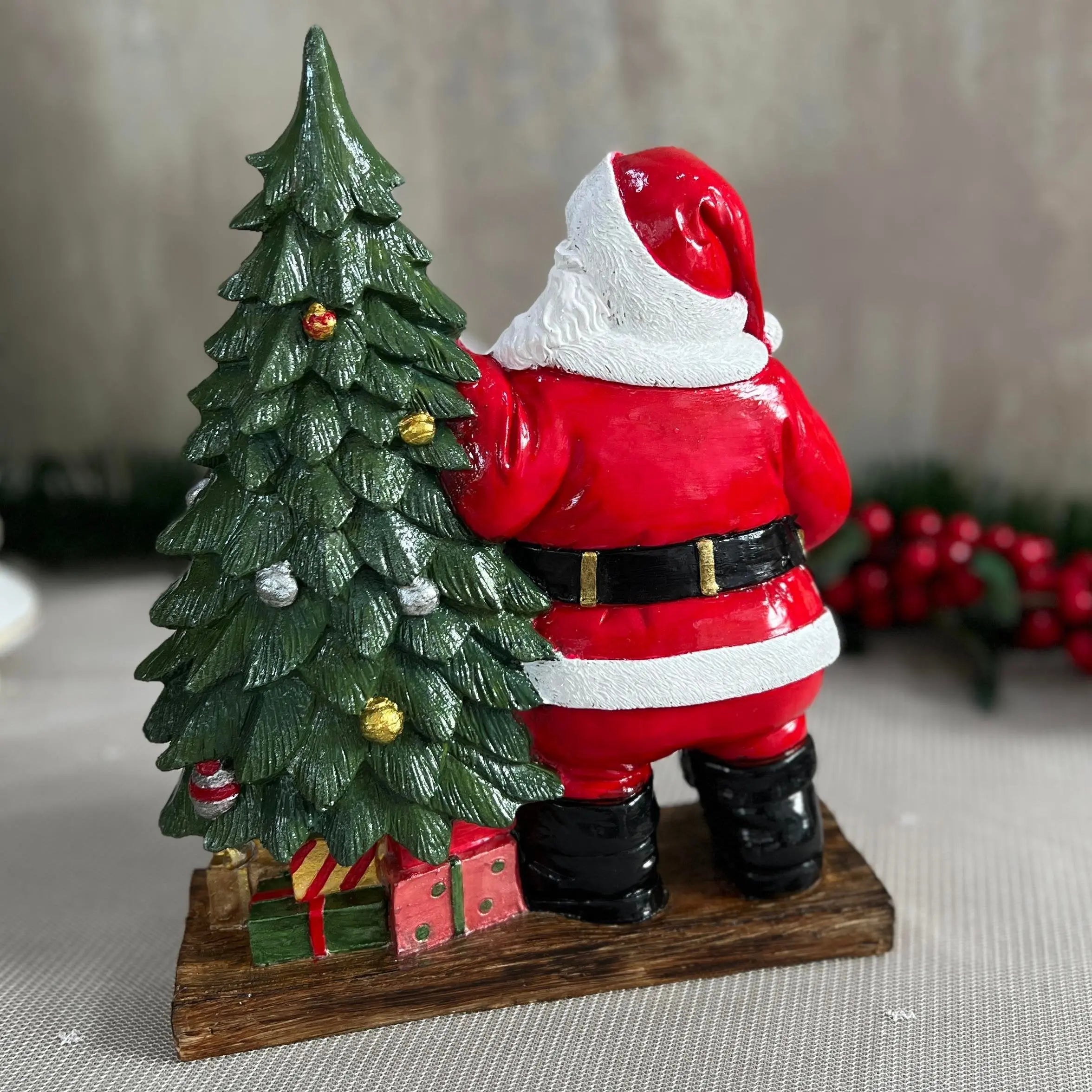 Evergreen Cheer Santa Tree Sculpture Dea'rt İstanbul