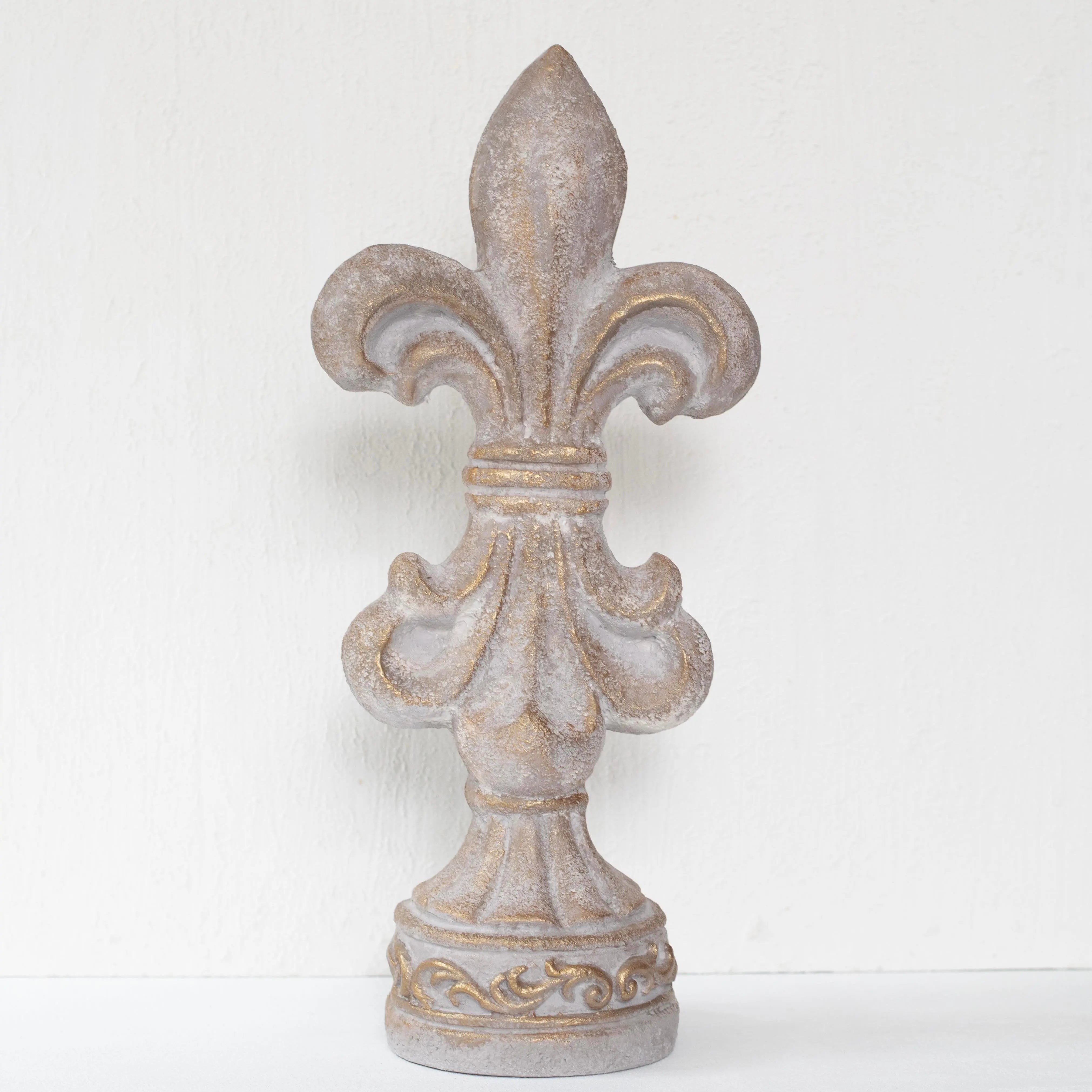 Fleuria Royale Crest Lily Emblem Sculpture Dea'rt İstanbul