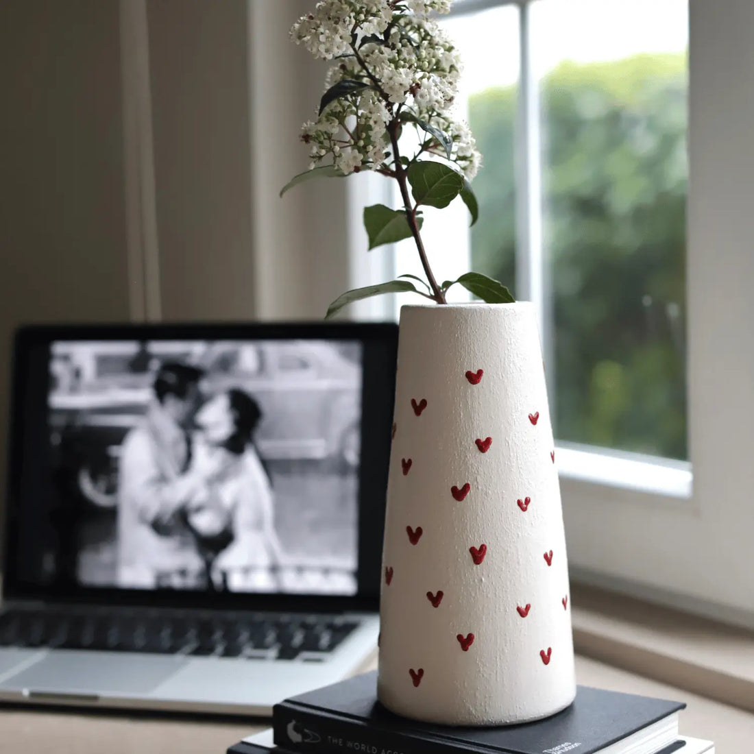 Petite Hearts Handmade Cream Ceramic Love Vase Romantic Home Decor Dea'rt İstanbul