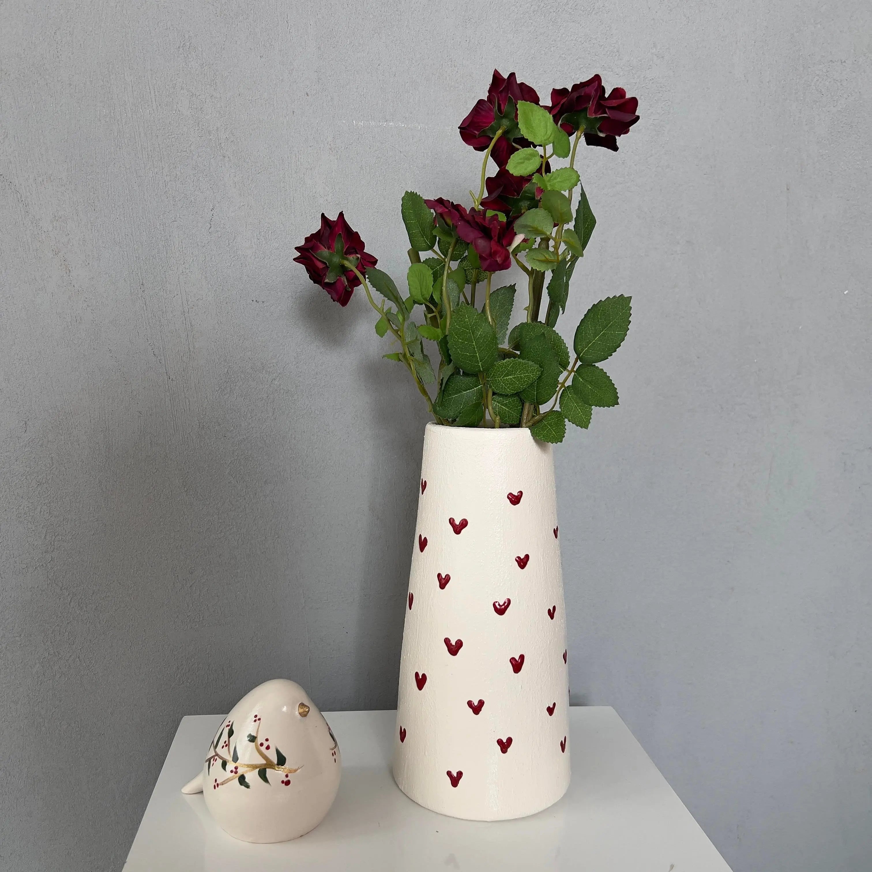Petite Hearts Handmade Cream Ceramic Love Vase Romantic Home Decor Dea'rt İstanbul