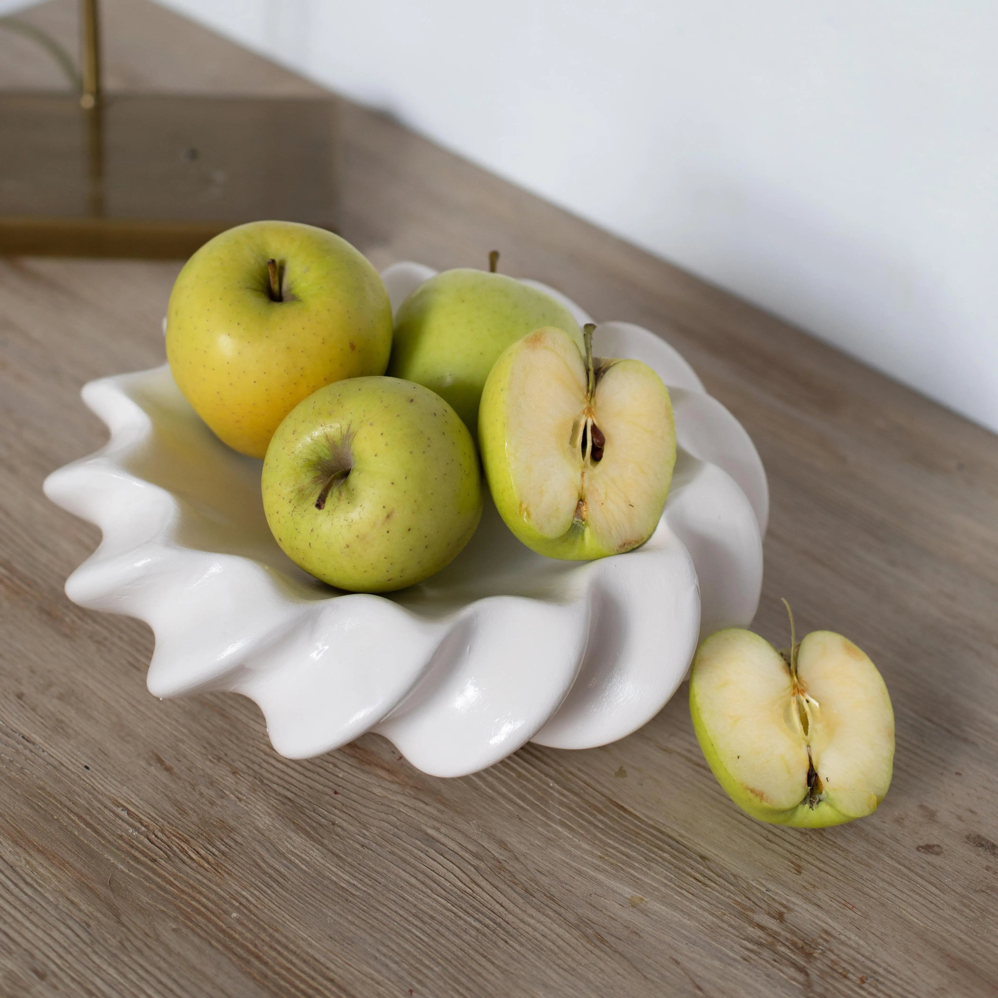 Moderna Lisa Handmade Design Ripple Plate Soft White Ceramic Moderna Collection